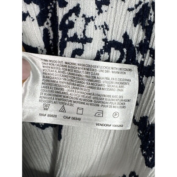 VTG  America Blues White Blue Floral Blouse XL Crinkle Texture Boho Tunic Top - Picture 12 of 12